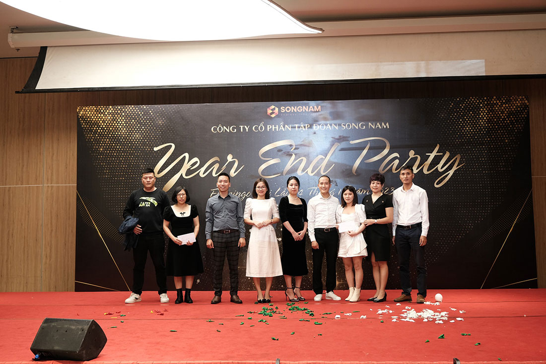 YEAR END PARTY 2022