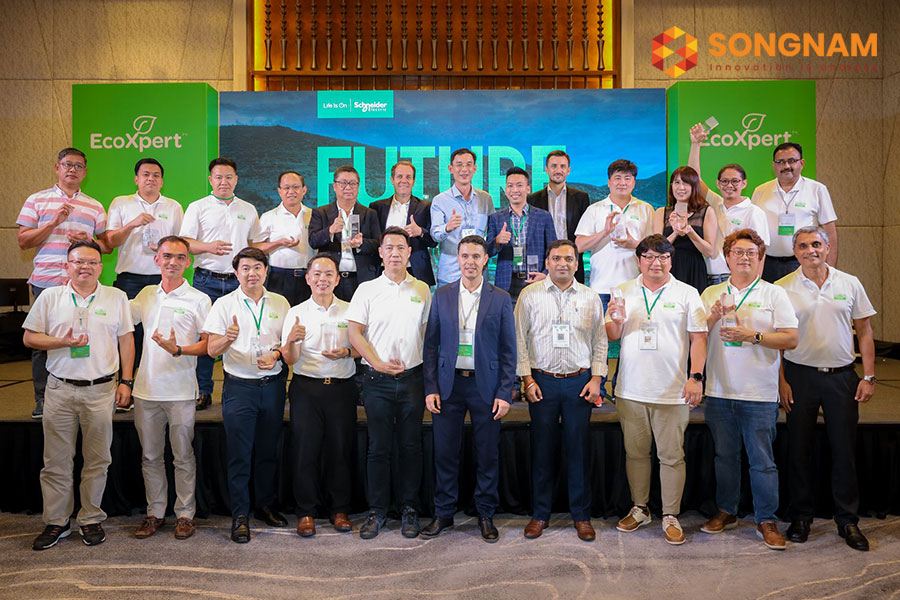 Song Nam Group được vinh danh ở hạng mục Partner of the Year 2022 khu vực EAJ Châu Á TBD (None TQ) tại BangKok
