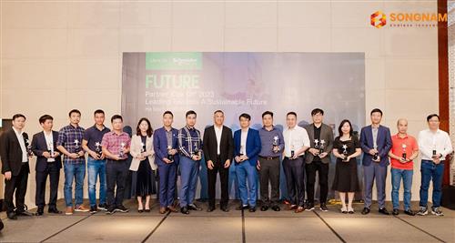 Song Nam Group nhận giải the best ecoXpert của Schneider VN 2022